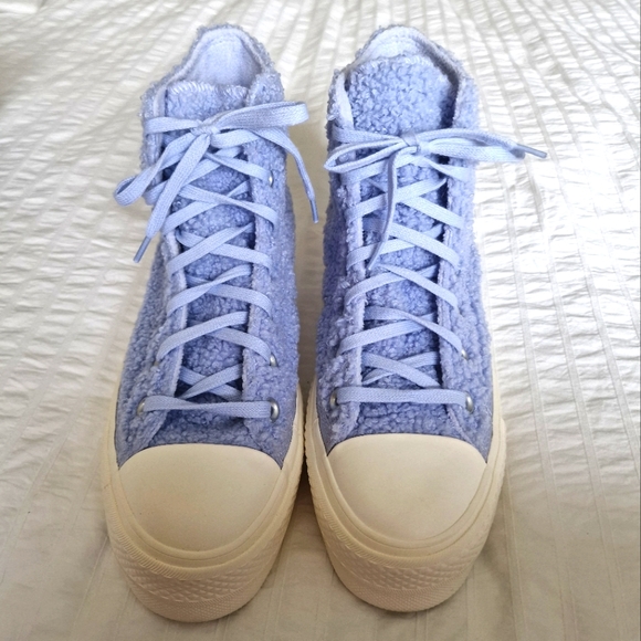 CONVERSE Chuck Taylor All Star Sherpa Platform Trainers Shoes Ghost BNIB UK 5 - Picture 4 of 8